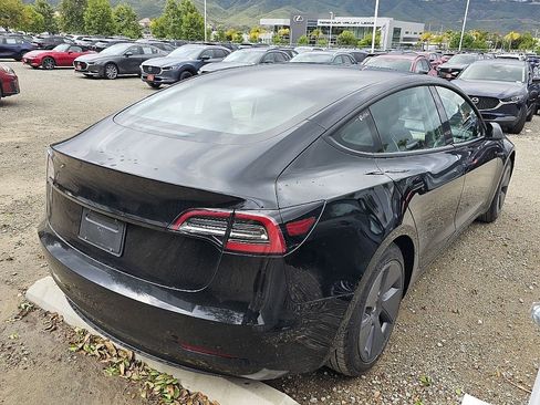 Used 2021 Tesla Model 3 Standard Range Plus RWD image 3