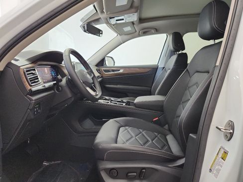 New 2026 Volkswagen Atlas SE FWD image 6