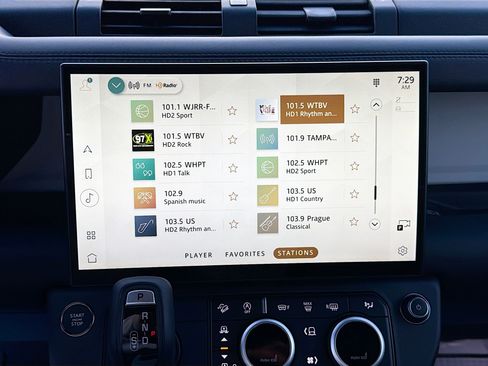 New 2026 Land Rover Defender 110 X-Dynamic SE AWD/4WD image 31