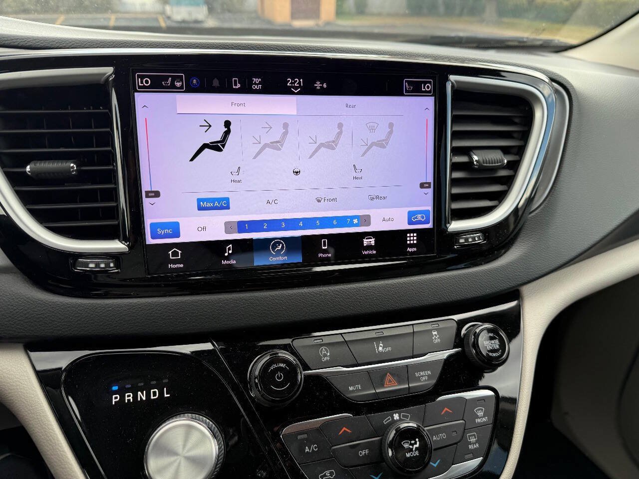 Used 2022 Chrysler Pacifica Touring-L FWD image 15