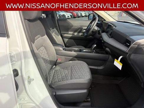 New 2026 Nissan Kicks SV w/ SV Premium Package AWD/4WD image 20