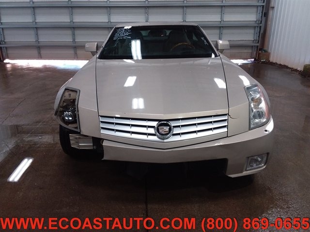 Used 2006 Cadillac XLR RWD image 7