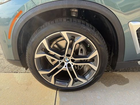 Used 2024 BMW X5 xDrive40i w/ Premium Package AWD/4WD image 13