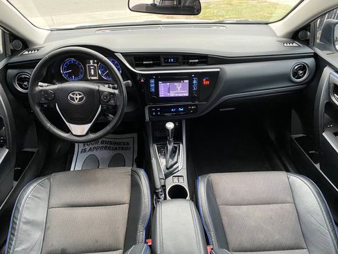 Used 2018 Toyota Corolla SE image 4