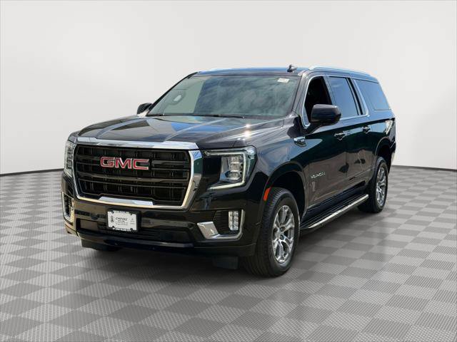 Used 2023 GMC Yukon XL SLE AWD/4WD image 3