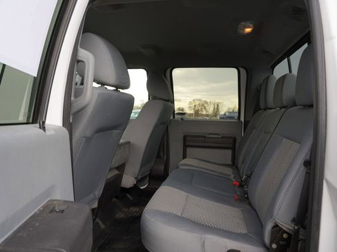 Used 2015 Ford F250 XL w/ Power Equipment Group AWD/4WD image 17