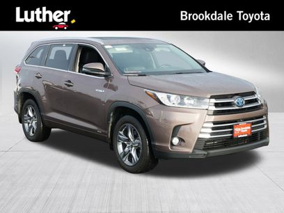 Used 2017 Toyota Highlander Limited Platinum