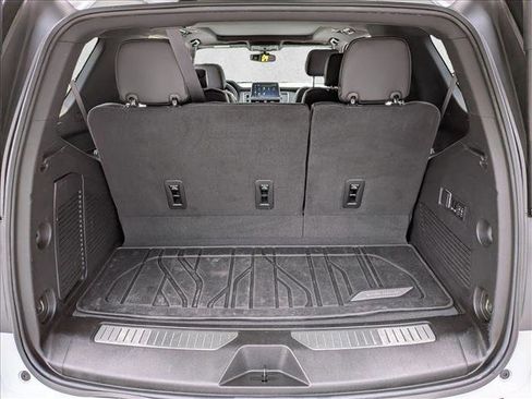 Used 2022 Chevrolet Tahoe RST w/ Luxury Package image 6