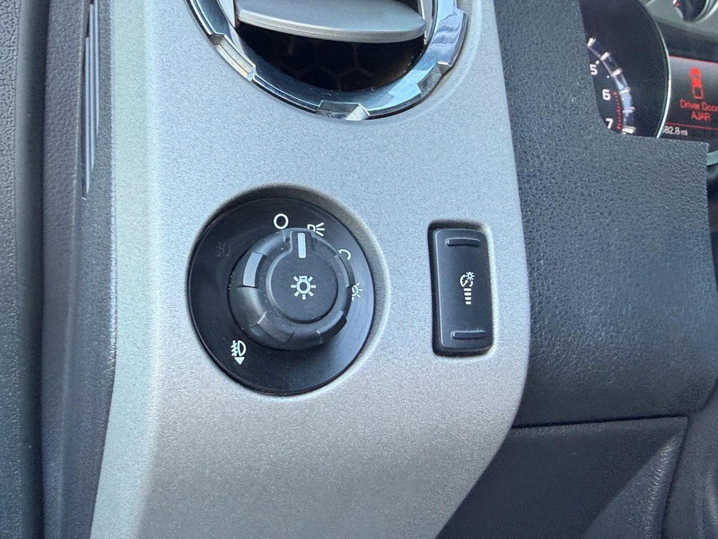 Used 2014 Ford F250 Lariat w/ Chrome Package AWD/4WD image 18