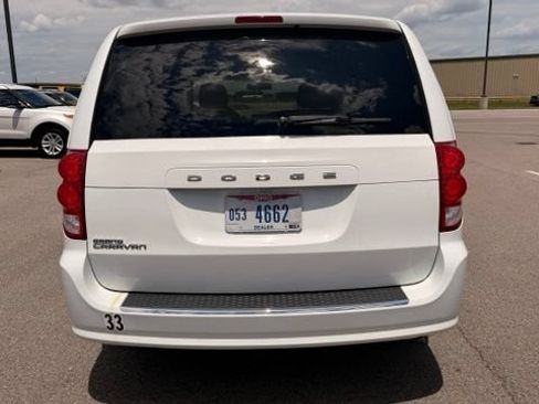 Used 2014 Dodge Grand Caravan SE w/ Quick Order Package 29E SE FWD image 4