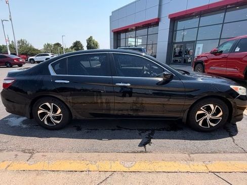 Used 2016 Honda Accord LX image 4