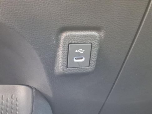 Certified 2025 Toyota Corolla SE image 13