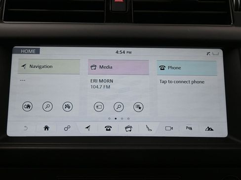 Used 2018 Land Rover Discovery SE image 13