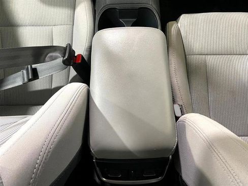 Used 2023 Subaru Legacy Premium image 9