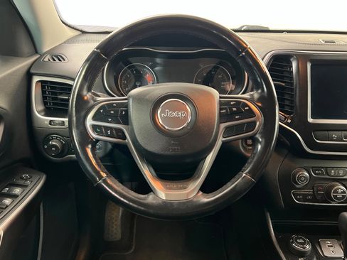 Used 2021 Jeep Cherokee Latitude Lux w/ Comfort/Convenience Group image 13