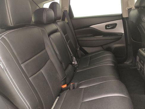 Used 2019 Nissan Murano SV w/ Premium Package image 19