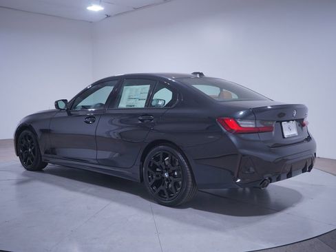 Used 2025 BMW 330i Sedan w/ M Sport Package image 3
