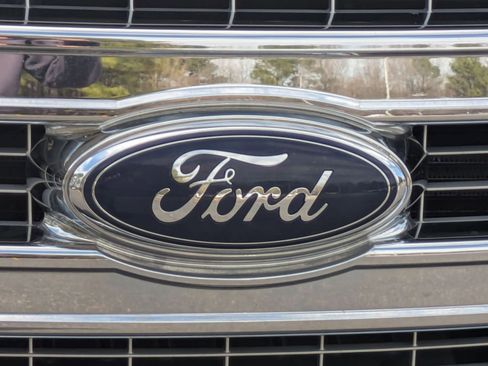 Used 2014 Ford F150 XLT w/ Equipment Group 302A Luxury image 26