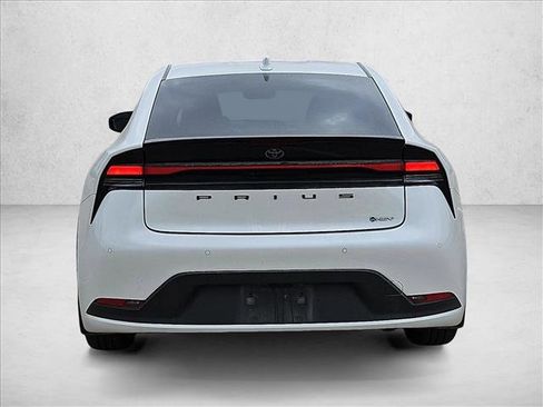 Used 2024 Toyota Prius LE image 6