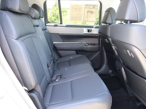 Used 2026 Hyundai Santa Fe SEL AWD/4WD image 12