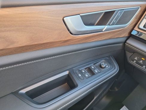 New 2026 Volkswagen Atlas SE image 22