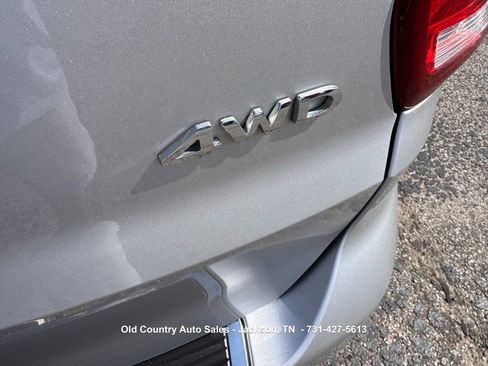 Used 2019 Ford Explorer Limited w/ Ford Safe & Smart Package AWD/4WD image 10