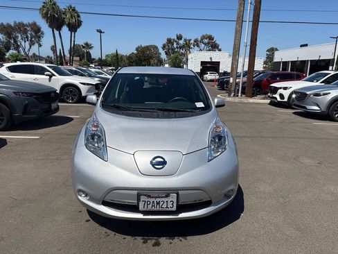 Used 2013 Nissan Leaf S w/ Recycling/Organizational Pkg FWD image 3