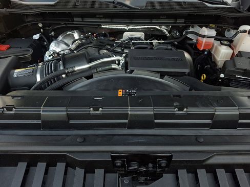 Used 2025 Chevrolet Silverado 2500 High Country w/ High Country Premium Package AWD/4WD image 27