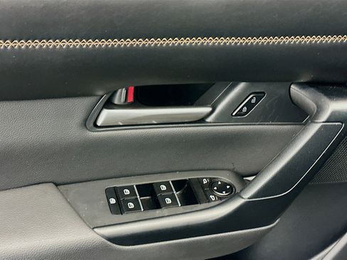 Used 2025 MAZDA CX-50 AWD 2.5 Hybrid w/ Premium Pkg image 15