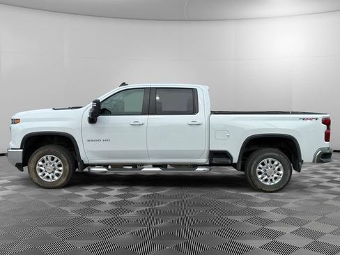 Used 2024 Chevrolet Silverado 3500 LT w/ Safety Package AWD/4WD image 2