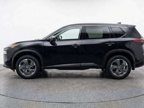 Used 2025 Nissan Rogue SV FWD image 5