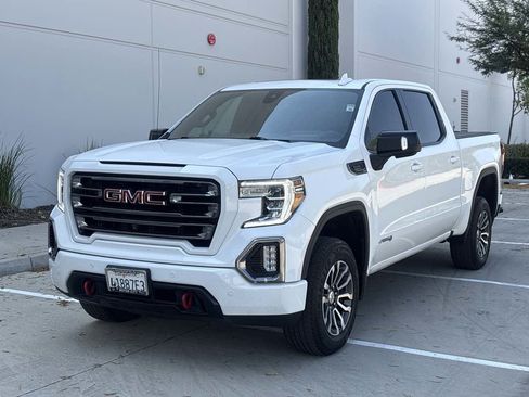 Used 2021 GMC Sierra 1500 AT4 w/ Technology Package AWD/4WD image 7