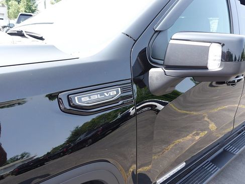 Used 2024 GMC Sierra 1500 Elevation w/ Elevation Premium Package AWD/4WD image 7