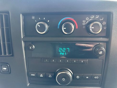 Used 2014 Chevrolet Express 1500 AWD image 20