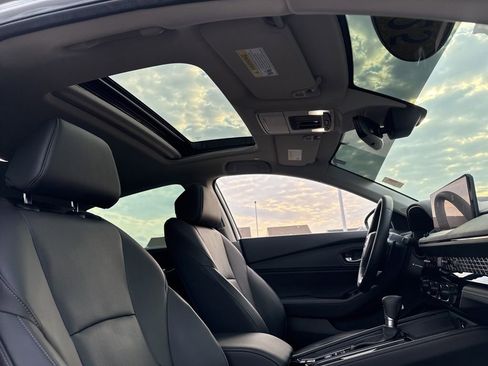 Used 2025 Honda Accord Touring image 31