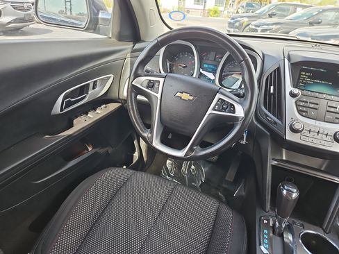 Used 2017 Chevrolet Equinox LT w/ Convenience Package AWD/4WD image 9