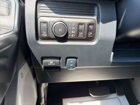 New 2026 Ford F250 Platinum AWD/4WD image 30