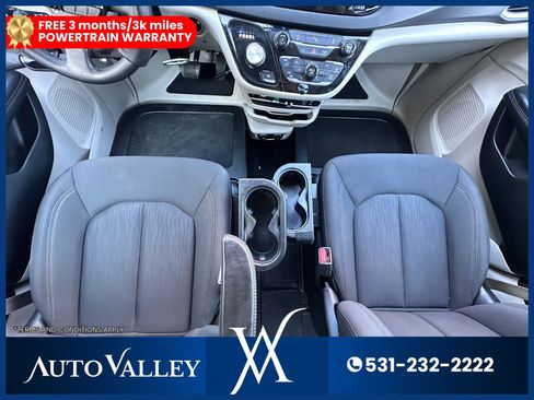 Used 2018 Chrysler Pacifica Touring Plus FWD image 26