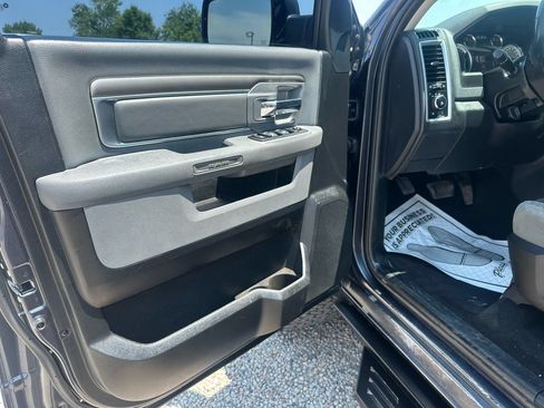 Used 2017 RAM 1500 Big Horn AWD/4WD image 29