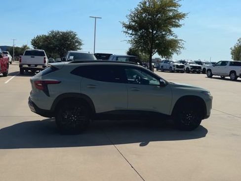 New 2026 Chevrolet Trax ACTIV w/ Driver Confidence Package FWD image 2