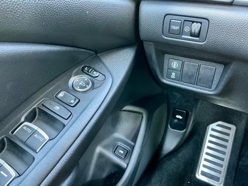 Used 2022 Honda Accord Sport image 18