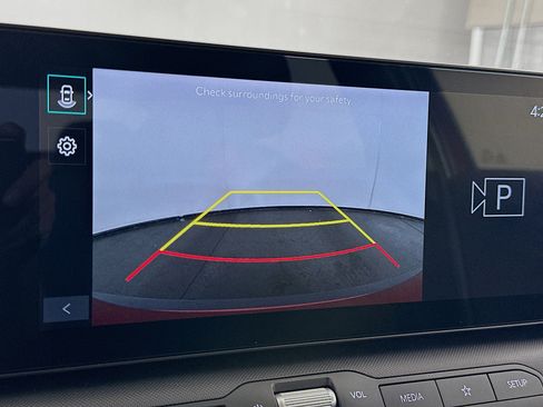 Used 2025 Kia K4 FWD image 22
