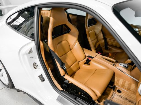 Used 2011 Porsche 911 Carrera GTS image 29