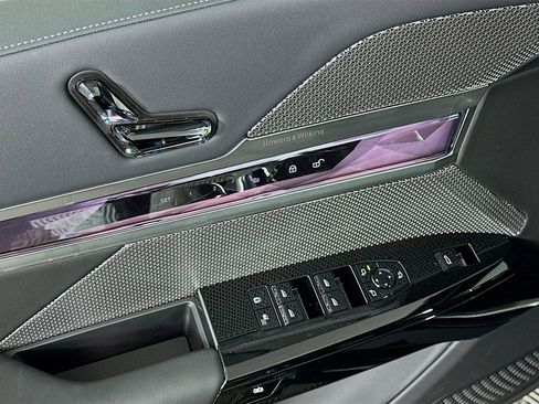 Used 2025 BMW i7 eDrive50 w/ Executive Package image 20