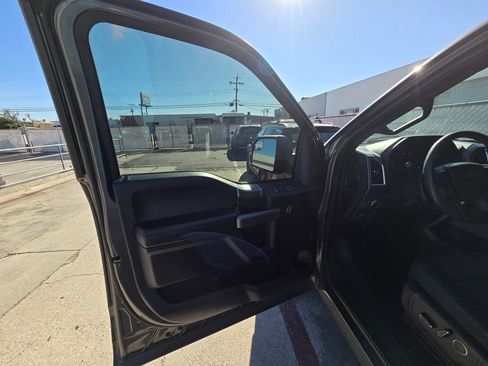 Used 2017 Ford F150 XLT w/ Equipment Group 302A Luxury image 8