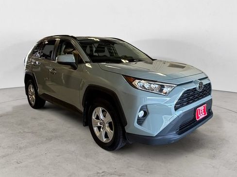 Used 2020 Toyota RAV4 XLE w/ Convenience Package AWD/4WD image 8