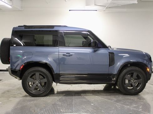 Used 2022 Land Rover Defender 90 X-Dynamic S image 8