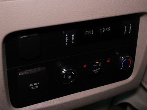 Used 2015 Lincoln Navigator 2WD image 26