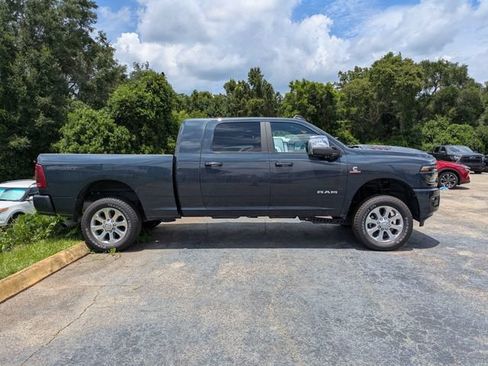 Used 2026 RAM 2500 Laramie w/ Sport Appearance Package AWD/4WD image 4