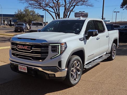 New 2026 GMC Sierra 1500 SLT image 1